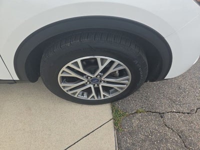2022 Ford Escape Hybrid SEL