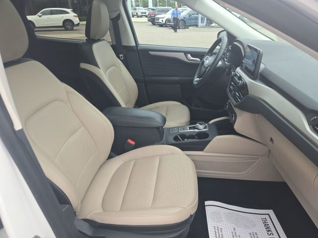 2022 Ford Escape Hybrid SEL