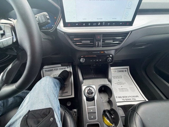 2025 Ford Escape Platinum