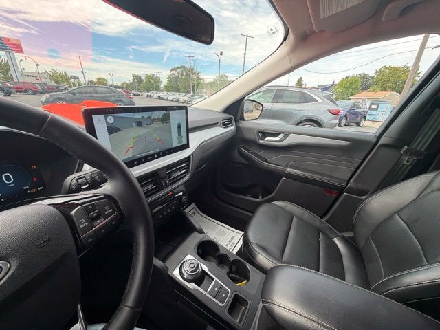 2025 Ford Escape Platinum