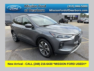 2025 Ford Escape Platinum