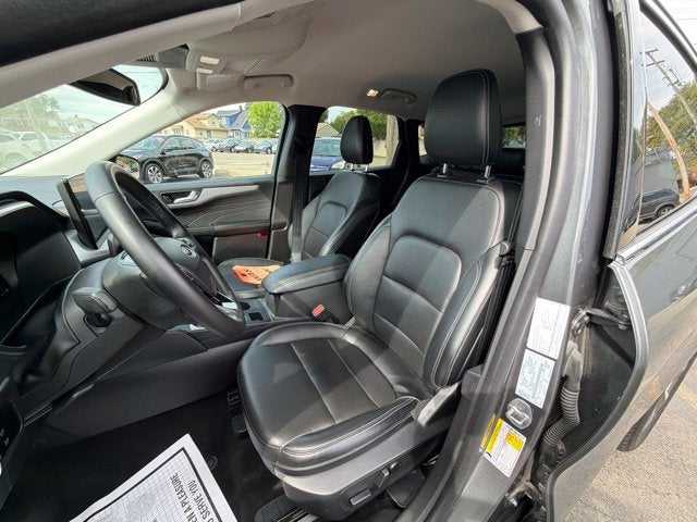 2025 Ford Escape Platinum