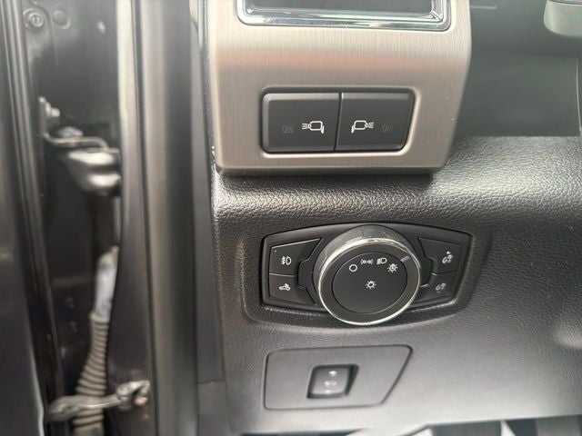 2017 Ford F-150 Platinum