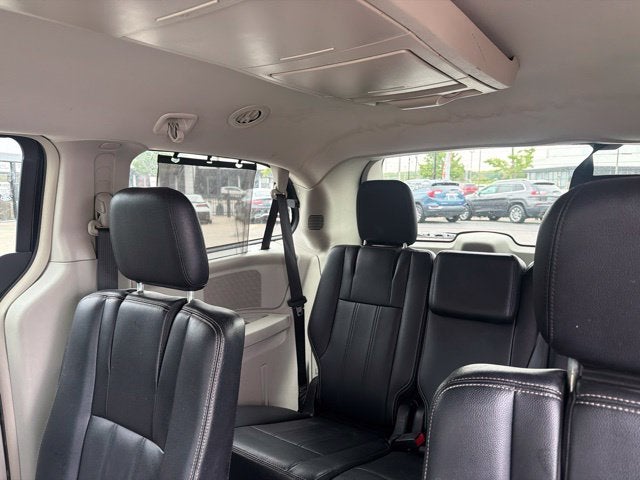 2015 Chrysler Town & Country Touring