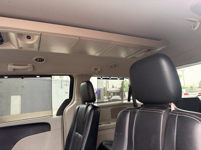 2015 Chrysler Town & Country Touring