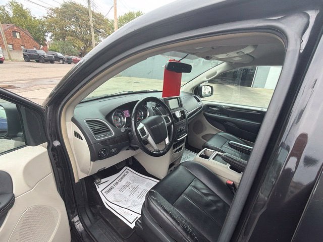 2015 Chrysler Town & Country Touring