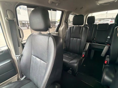 2015 Chrysler Town & Country Touring