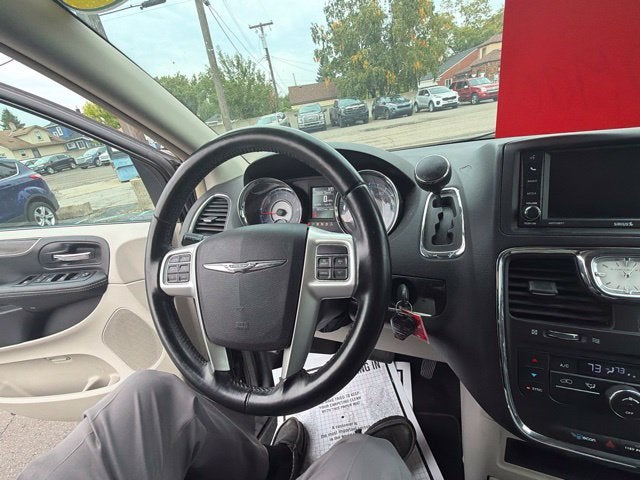 2015 Chrysler Town & Country Touring