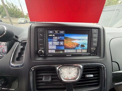 2015 Chrysler Town & Country Touring