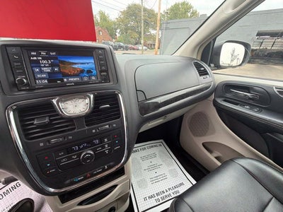 2015 Chrysler Town & Country Touring