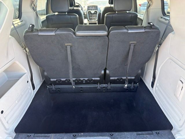 2014 Chrysler Town & Country Touring-L