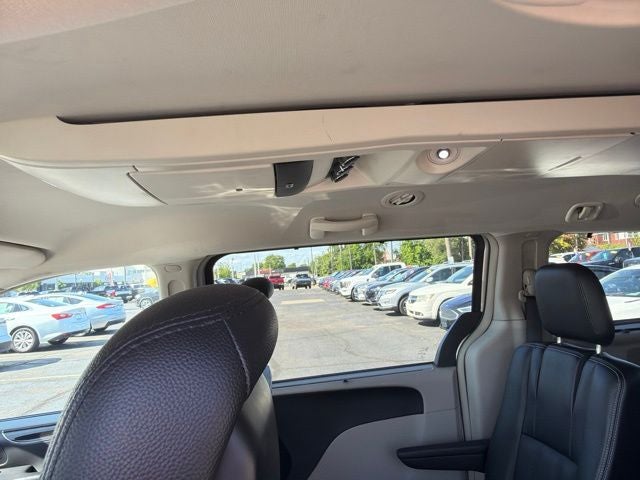 2014 Chrysler Town & Country Touring-L