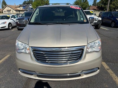 2014 Chrysler Town & Country Touring-L