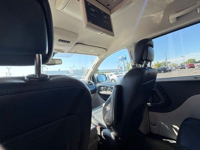 2014 Chrysler Town & Country Touring-L