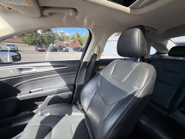 2019 Ford Fusion 32