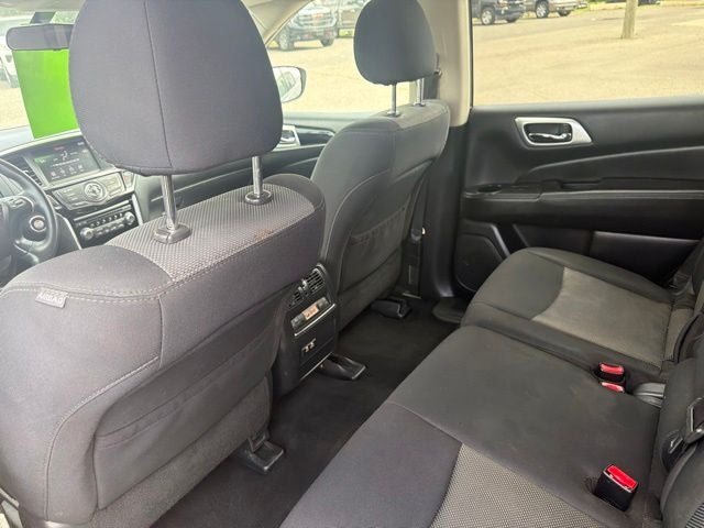 2019 Nissan Pathfinder S