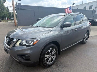 2019 Nissan Pathfinder S