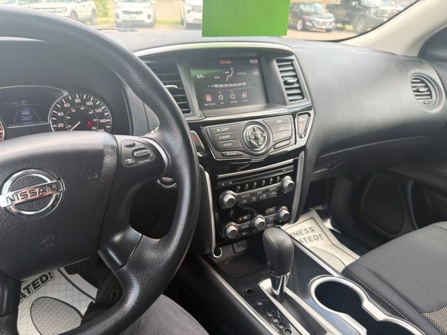 2019 Nissan Pathfinder S